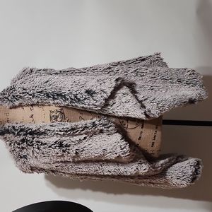 Jolt women's shrug vest